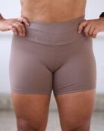 Short empina bumbum Marrom claro