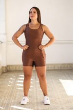 Macaquinho marrom c/bolso - Imagem 2