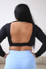 Cropped manga longa aberto Preto - Imagem 3