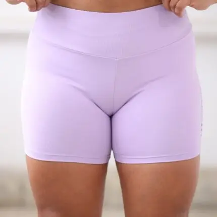Short meia coxa lilas claro